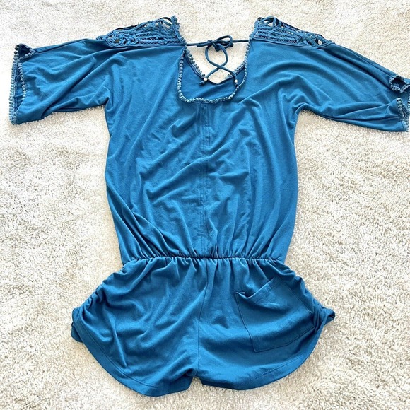 L Space Small Blue Romper Lace Shoulder V Neck Short Sleeve Mini Jumpsuit Shorts - Picture 9 of 14